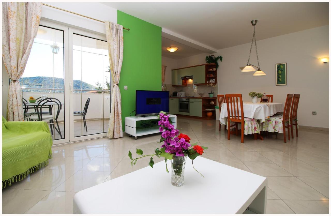 Apartments Ruza พรีมอชเตน ภายนอก รูปภาพ