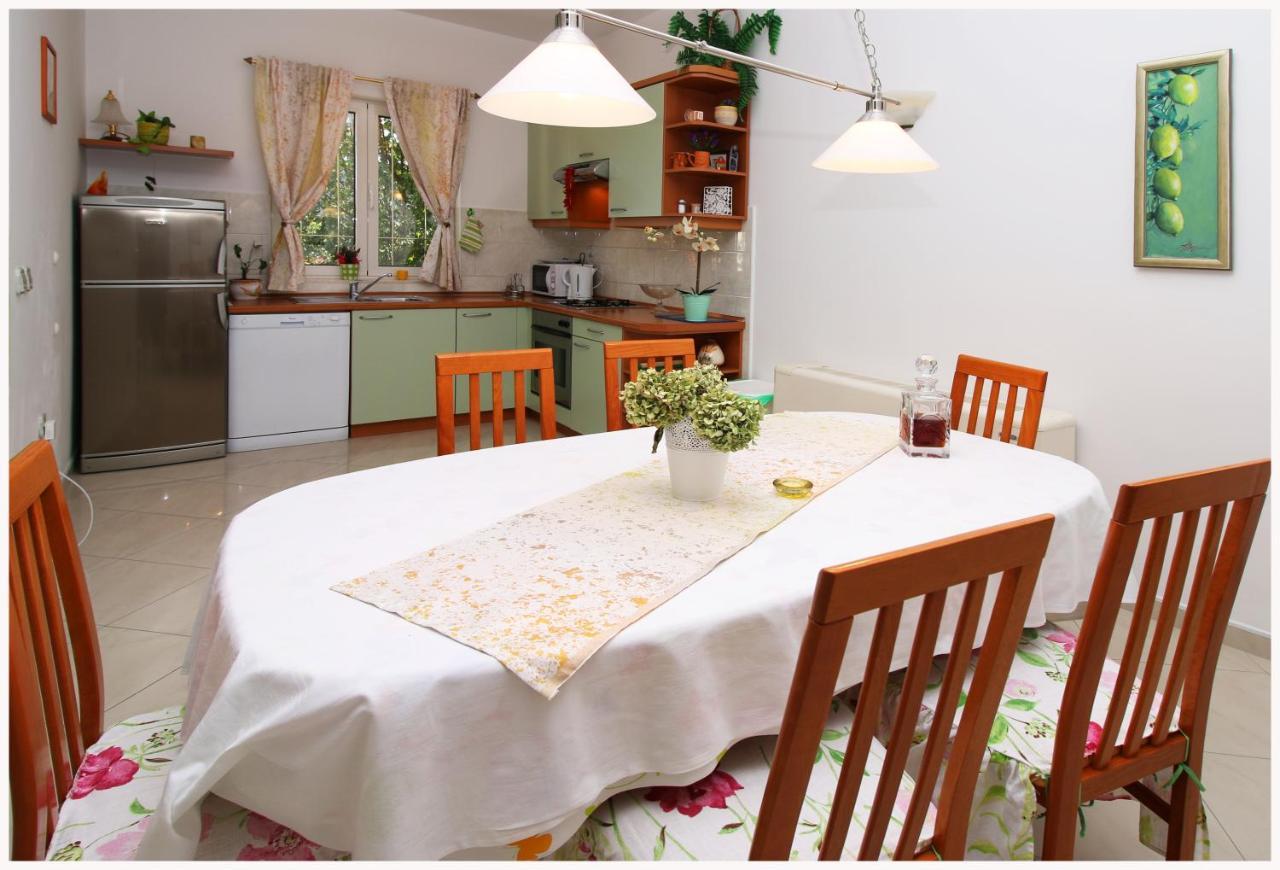 Apartments Ruza พรีมอชเตน ภายนอก รูปภาพ