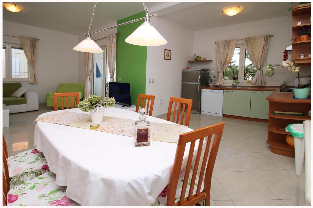 Apartments Ruza พรีมอชเตน ภายนอก รูปภาพ